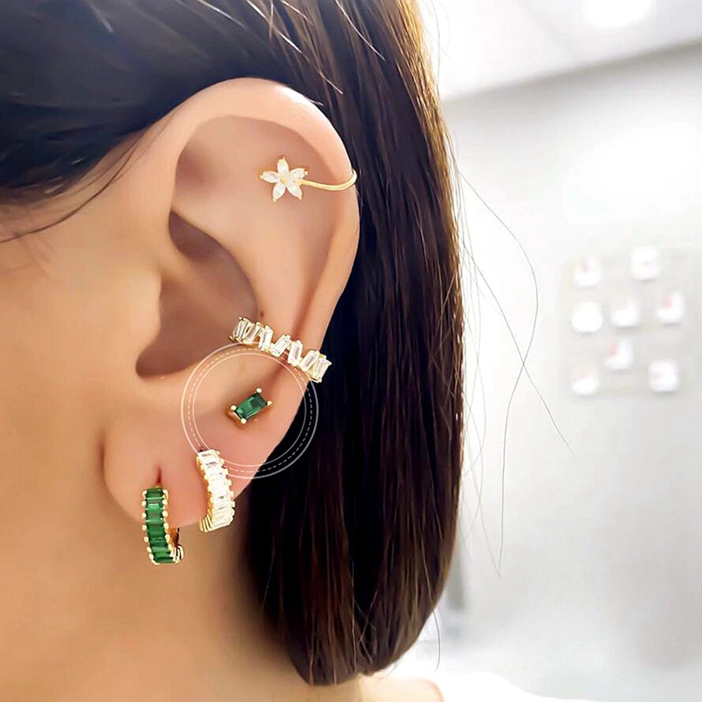 green hoop earrings​