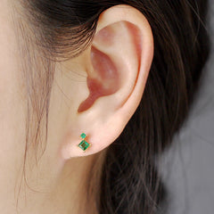 green hoop earrings​