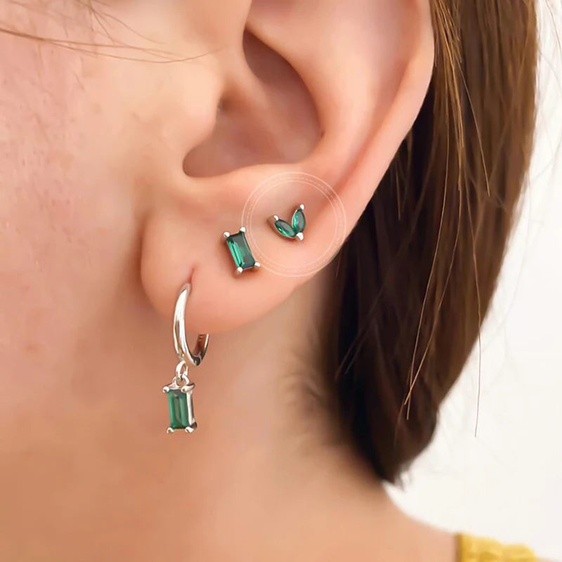 green hoop earrings​